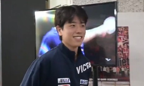 爆冷门!深圳亚洲杯小组赛:日本选手篠塚大登2-3不敌沙特选手