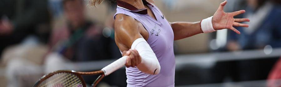 法网第4比赛日看点：郑钦文早场冲32强，大满贯冠军对决上演