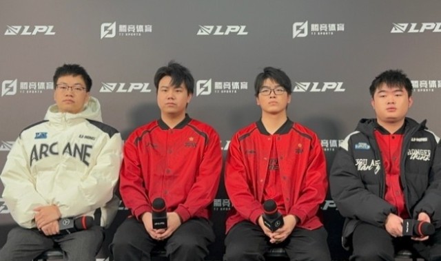 FPX败者群访 shad0w:重回赛场的感觉很爽,但是今天的表现不满意