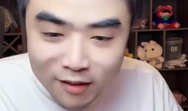 爆!涵艺与朱开连麦:IG高管说组队奔世界冠军去的!daney就是条丧家之犬,他才是最大的CS
